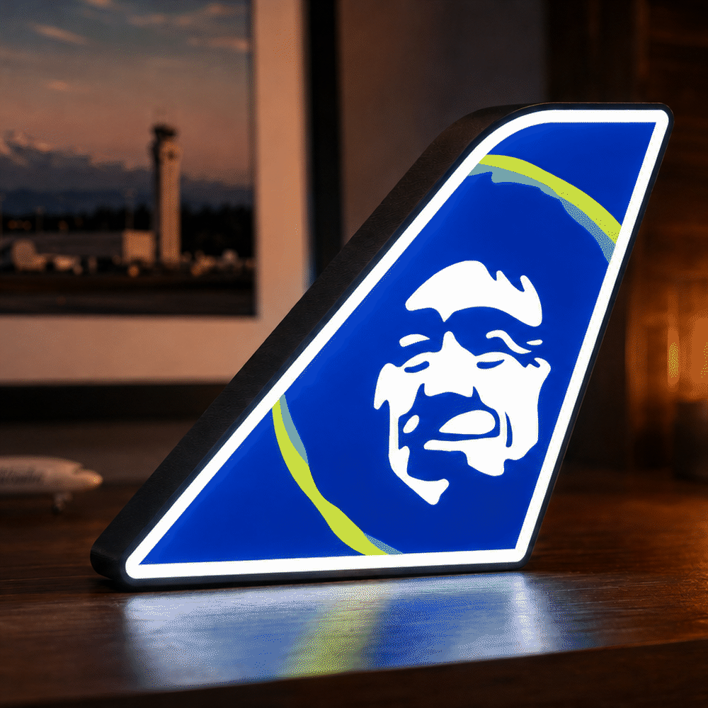 Alaska tail lightbox repeatedly switching on and off